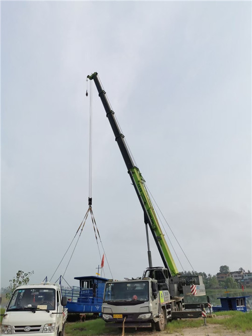 玛沁县桥梁建设吊装案例